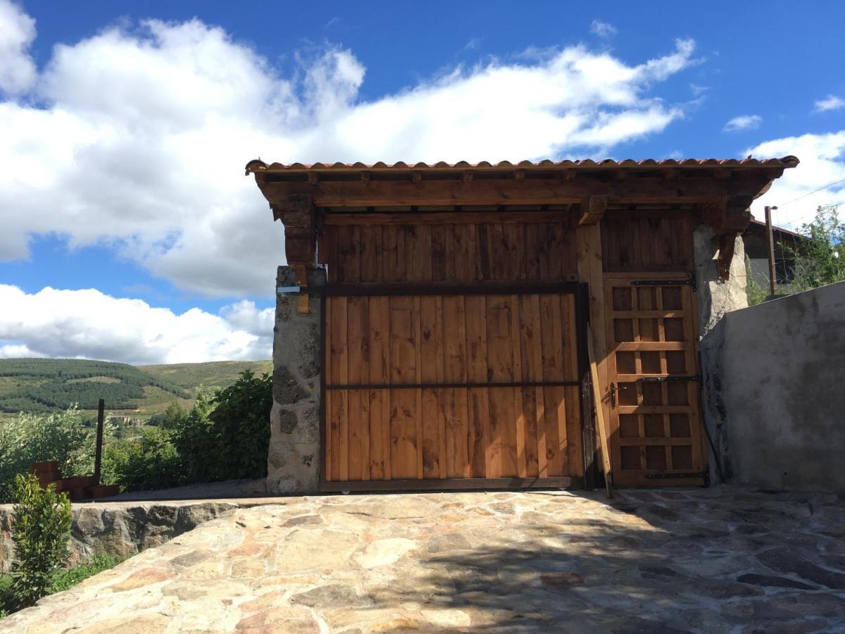 Cara Norte De Gredos Hoyos del Espino Exterior photo