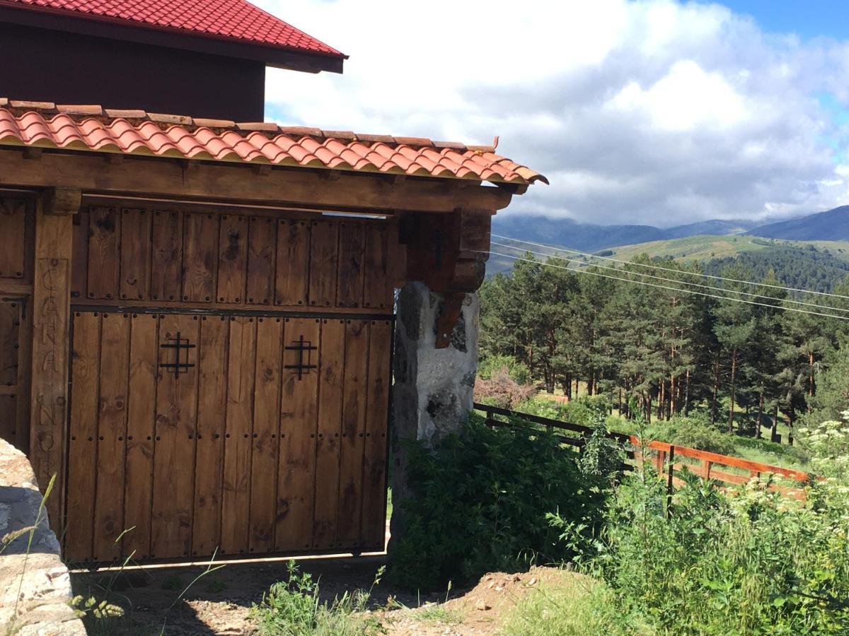 Cara Norte De Gredos Hoyos del Espino Exterior photo