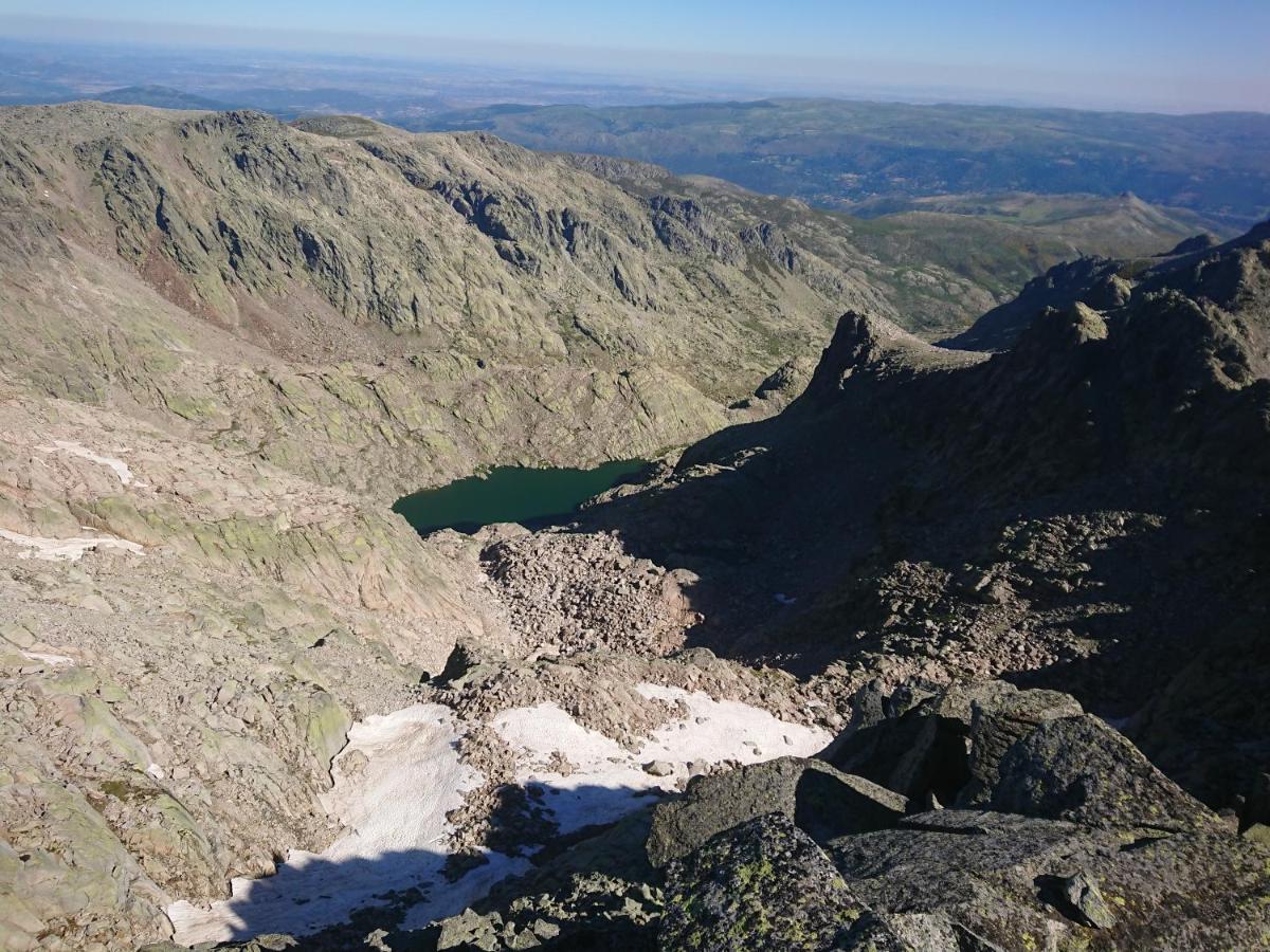 Cara Norte De Gredos Hoyos del Espino Exterior photo